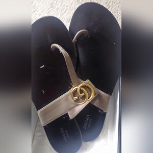 Gucci Flat Marmont Leather